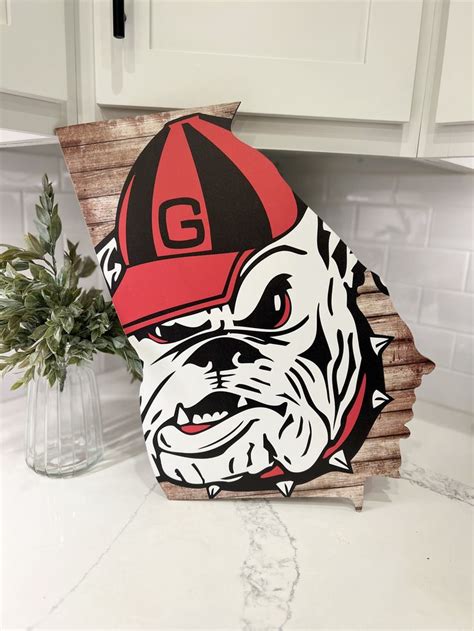 uga wall decorations.